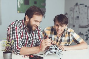 Pós-Graduação em EDUCAÇÃO PROFISSIONAL E TECNOLÓGICA 