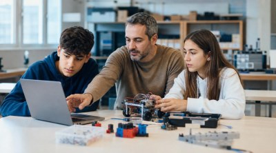 Pós-Graduação em APRENDIZAGEM INOVADORA, CRIATIVA E CULTURA MAKER